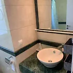 Elias 1-bedroom On The With Pool *