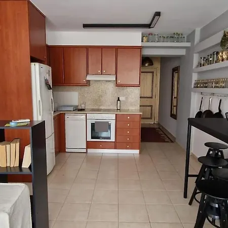 Elias 1-bedroom On The With Pool *