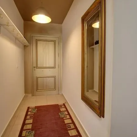 Apartment Elias: 3-bedroom Beachfront With Jacuzzi & Pool Chania (Crete)