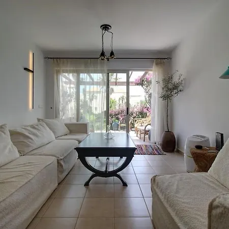 Elias 1-bedroom On The With Pool * Chania (Crete)