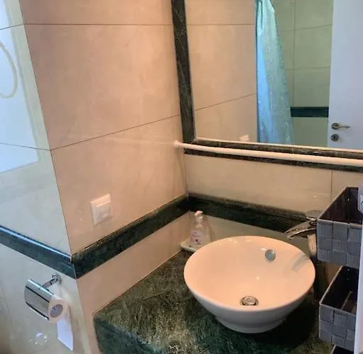 Elias 1-bedroom On The With Pool *