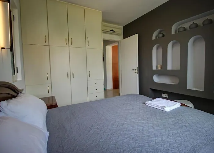 Appartement Elias 1-bedroom On The With Pool La Canée