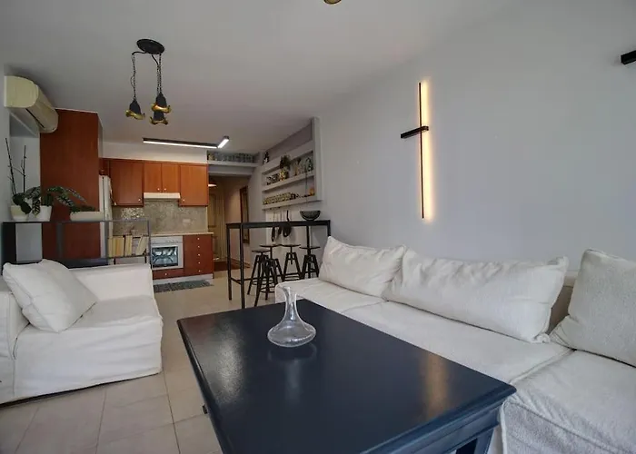 Appartement Elias 1-bedroom On The With Pool