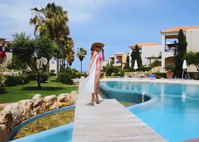 Elias 1-bedroom On The With Pool Appartement