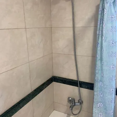 Elias 1-bedroom On The With Pool *